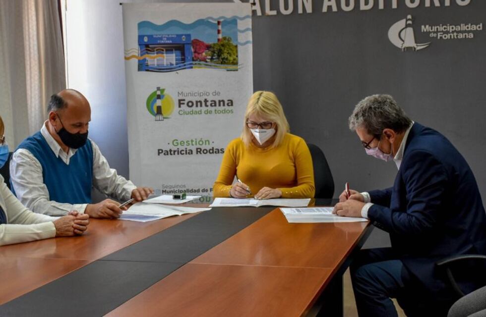 Fontana firmó acuerdo con la UNNE para consolidar la agricultura familiar