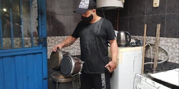 El fuego destruyó todos sus instrumentos y electrodomésticos.