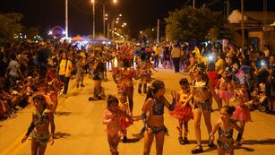 Precarnavales en Rafaela