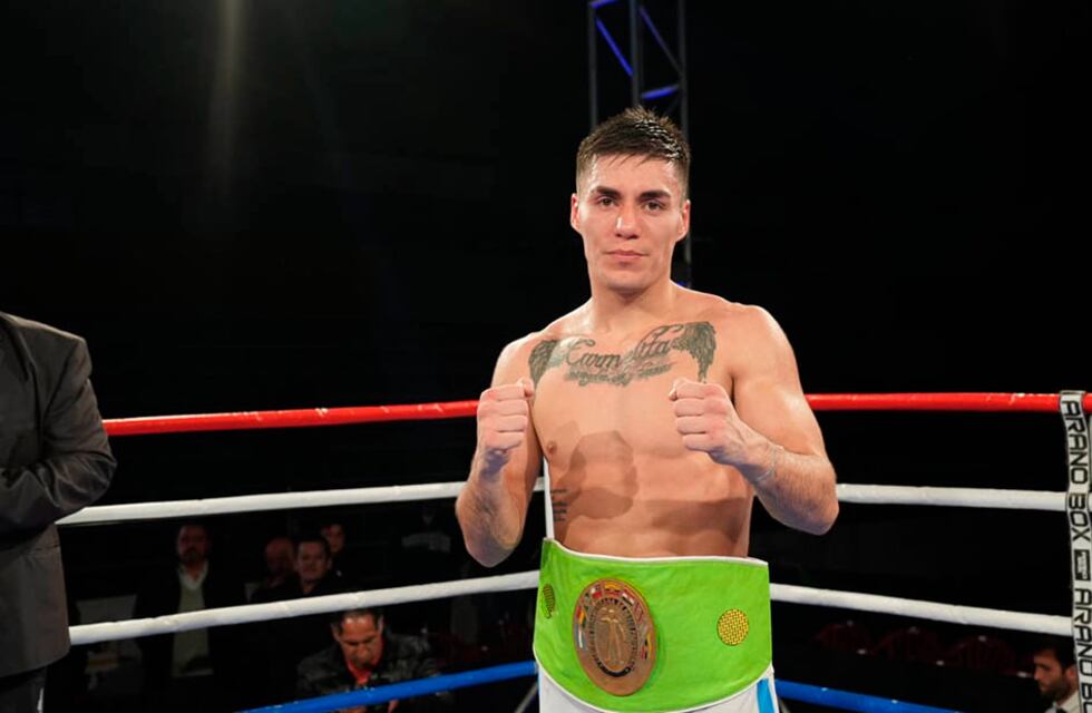 Boxeo: reviví la consagración del “Profe” Segura como campeón Sudamericano superligero