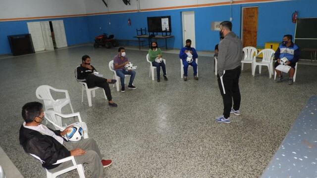 Los clubes de la LIRFI se reunieron con el director de Deportes.