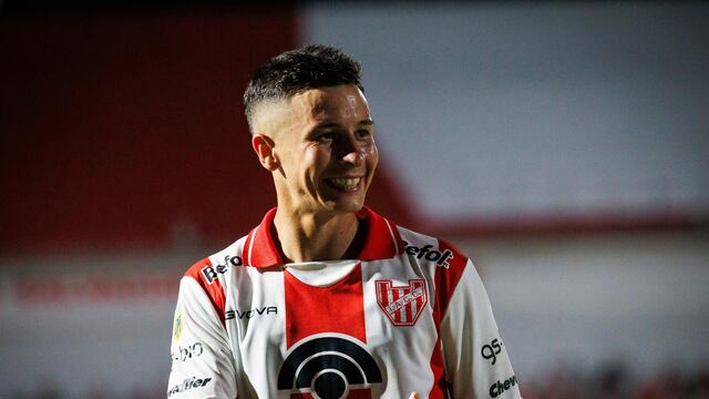 El "Gatito" Gastón Lodico retomó su nivel para ser figura en Instituto (IACC).