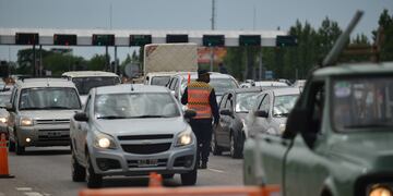 ID:4894279 Peaje Carlos Paz camino ruta control controles policia caminera policias
Reapertura turismo Interno covid 19 coronavirus cuarentena Pandemia
Fotografia Jose Gabriel Hernandez