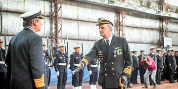 Ushuaia: ceremonia de entrega y recepción del comando del Área Naval Austral
