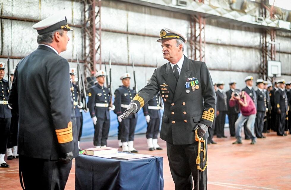 Ushuaia: Ceremonia de entrega y recepción del comando del Área Naval Austral