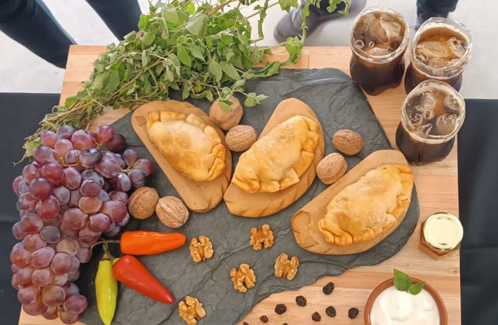 Con fernet y miel: qué tiene la mejor empanada de las Sierras Chicas de Córdoba