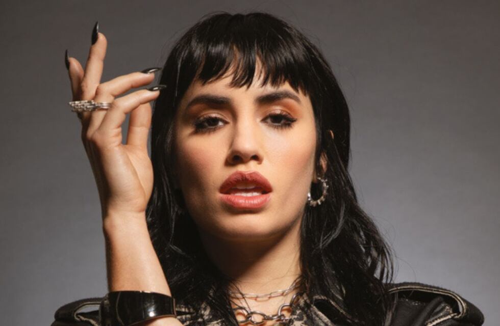 Con un look total black y bien rockero, Lali Espósito conquistó las redes