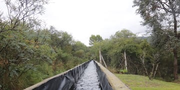 Servicio de Agua nueva geomembrana