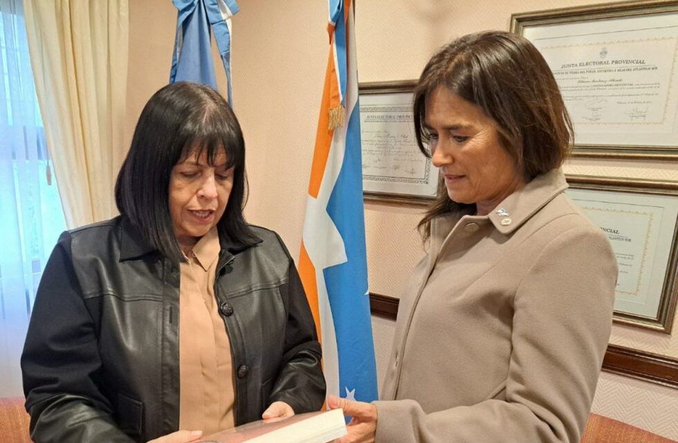 “Malvinas, mi casa” llegó a manos de los excombatientes de Ushuaia