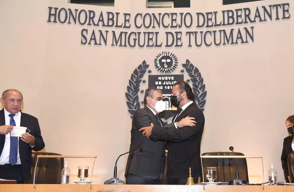 Alfaro encabezó la apertura de sesiones ordinarias 2022 en el Concejo de San Miguel de Tucumán