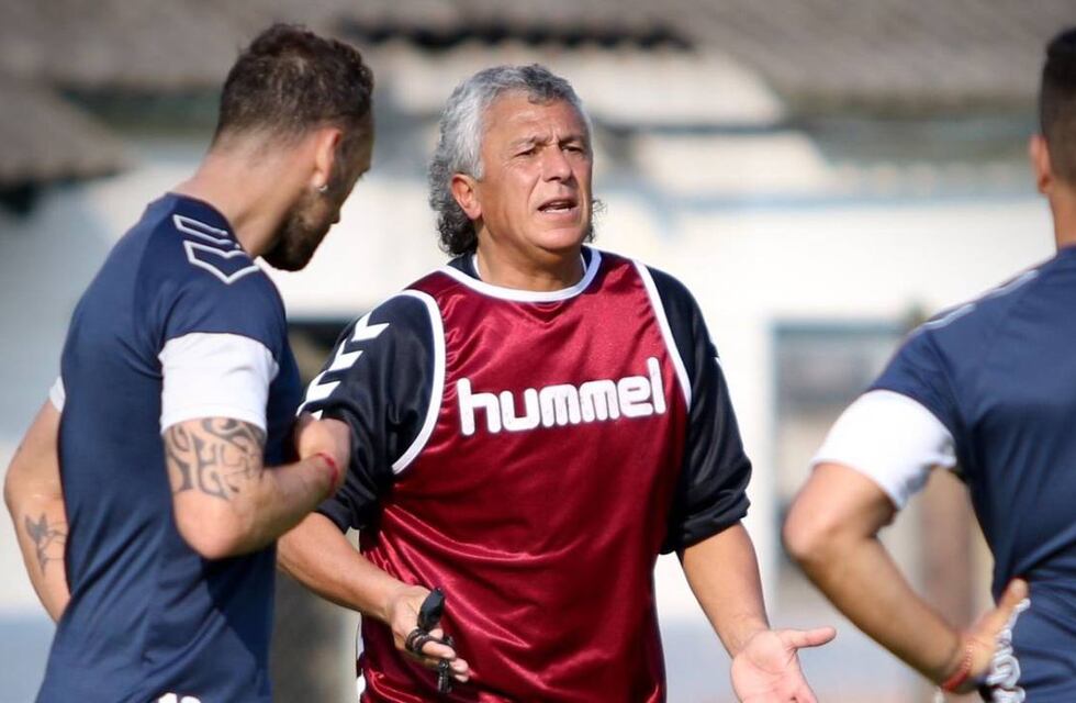 Colón se resetea con la llegada de Néstor Gorosito y Brian Fernández