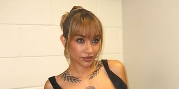 María Becerra deslumbró en la previa de los Latin Grammys con un vestido ajustado y semitransparente
