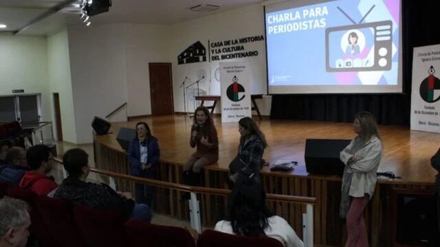 Charla para periodistas