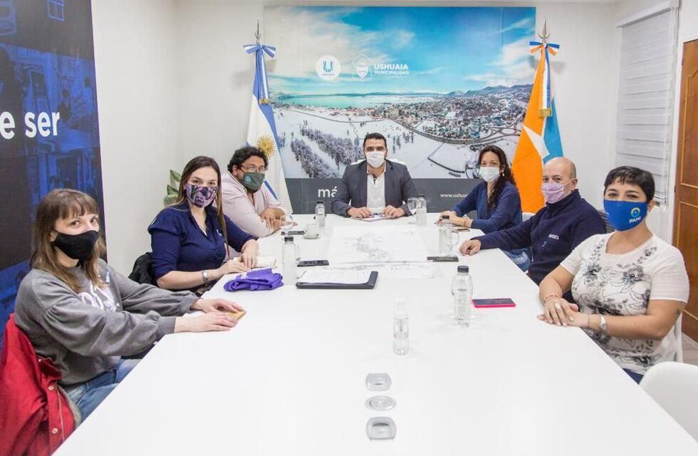 El Intendente de Ushuaia encabezó reunión para analizar operativos territoriales en las ciudades fueguinas