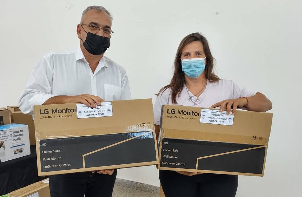 Entregaron equipamiento a instituciones y comunas de la región