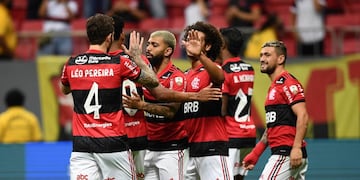 "Vamos a enfrentar al Flamengo por primera primera vez en el Maracaná y acá en el Kempes", se entusiasmó Fassi, presidente de Talleres (AP)