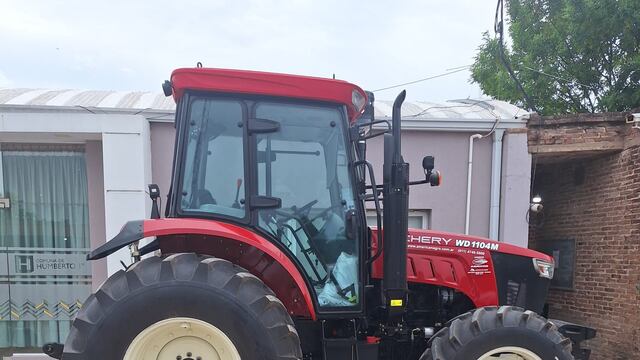 El nuevo tractor de Humberto Primo