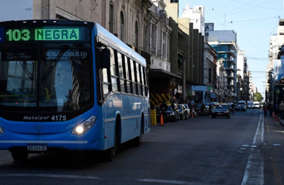 Poca frecuencia: calculan que faltan al menos 100 colectivos en Rosario