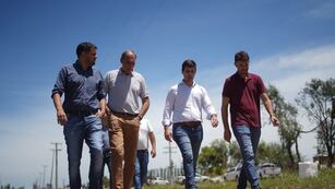 Recorrida por la obra de pavimentación del Camino Público nro. 6