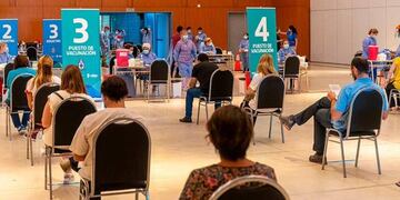 Este lunes, tres centros de vacunación en Córdoba.