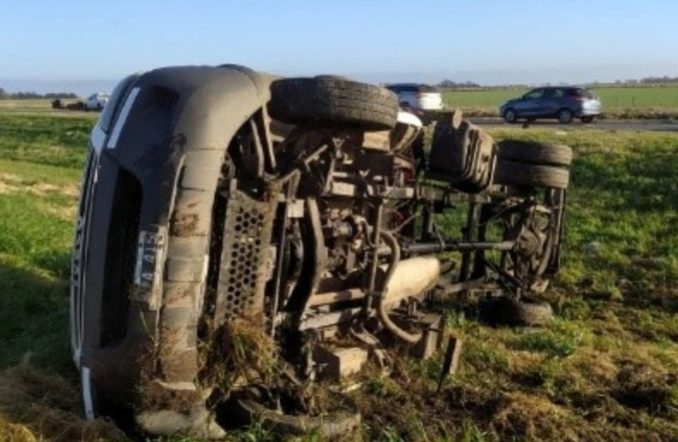 Grave choque múltiple en la autopista Rosario-Córdoba: así fue el dramático operativo de rescate