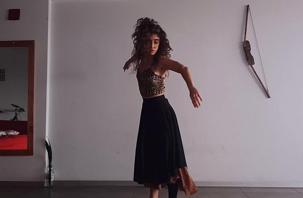 Mover (lo que no se ve): la odisea de lo cotidiano desde lo visceral de los cuerpos danzantes