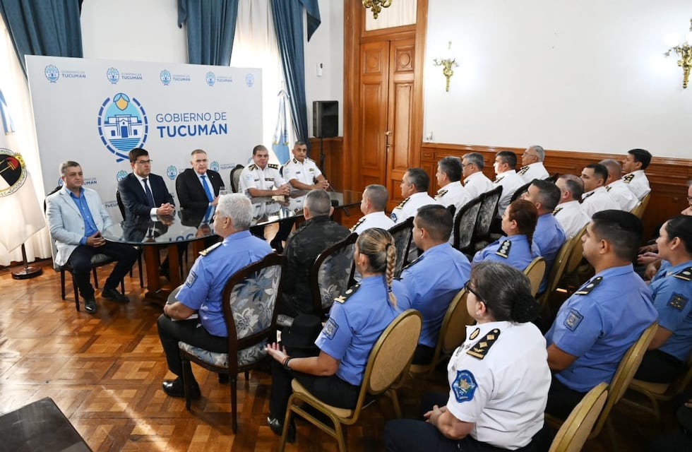 Jaldo ordenó depurar la Policía y pidió informes sobre todas las regionales