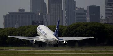 VUELOS. El miércoles reabre Aeroparque.