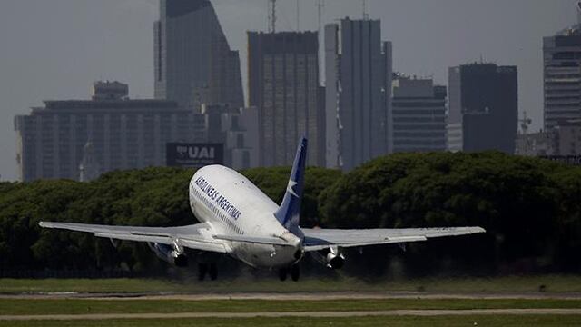 VUELOS. El miércoles reabre Aeroparque.