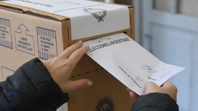 Córdoba capital. Comicios en el Instituto Salesiano Domingo Savio, ubicado en el Parque Don Bosco (Ramiro Pereyra/La Voz).