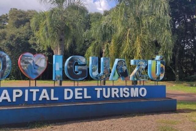 Denuncian al director de Obras Privadas de Puerto Iguazú ante el Colegio de Arquitectos por presuntas faltas éticas.