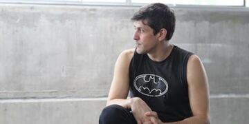 El bailarín Luis Biasotto falleció a los 49 años de Covid-19. (Clarín)