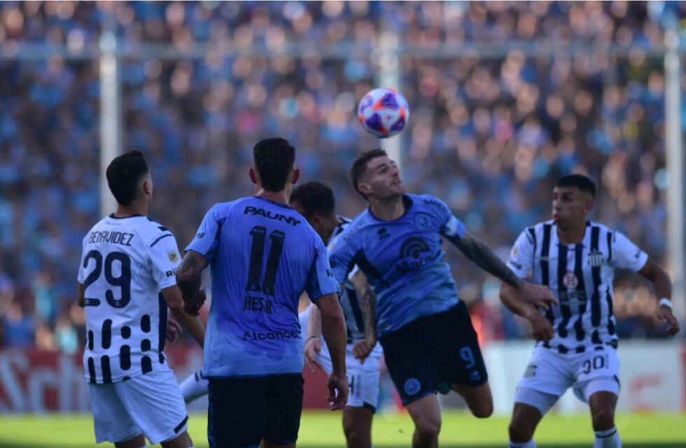 Videos: con goles de Vegetti y Bustos, Belgrano y Talleres empataron en un gran clásico cordobés
