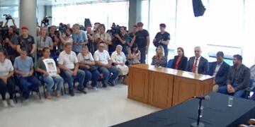 La familia de Lucio Dupuy durante la última audiencia del juicio.
