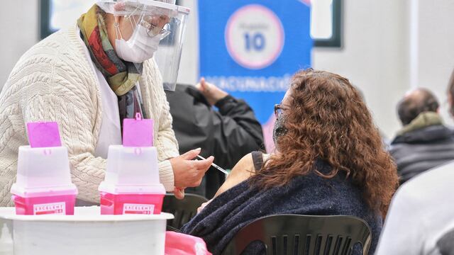Llegaron más vacunas AstraZeneca a Santa Fe