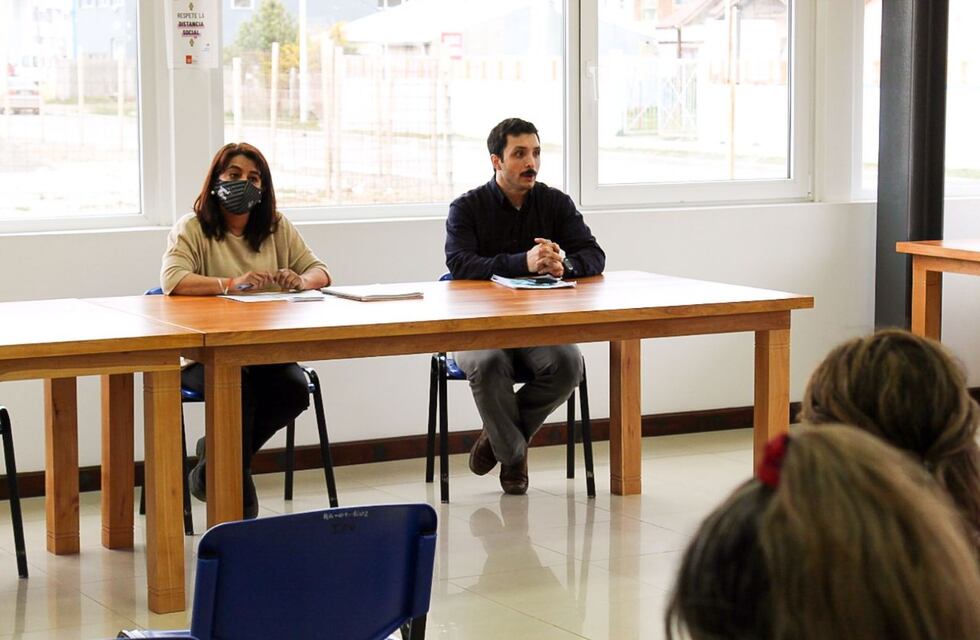 La Presidenta del IPVYH recibió a vecinos del fideicomiso San Martín Norte