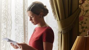 Delfina Chaves interpreta a Máxima Zorreguieta.