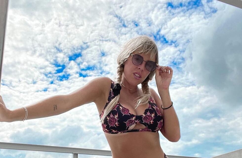 Nati Jota buceó en una bikini roja y reflexionó desde México: “Qué loco haber nacido humana”