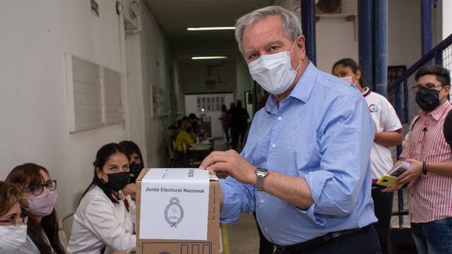 El vicegobernador emitió su voto.