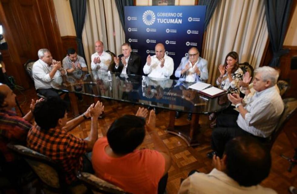 Paritarias docentes: ATEP, UDT y AMET firmaron el acuerdo salarial con el Gobierno