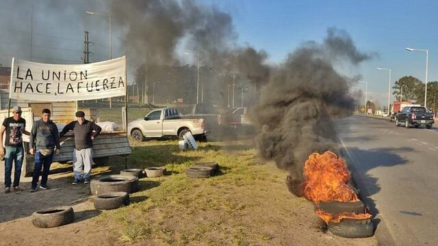 Protesta de apicultores de Concordia.