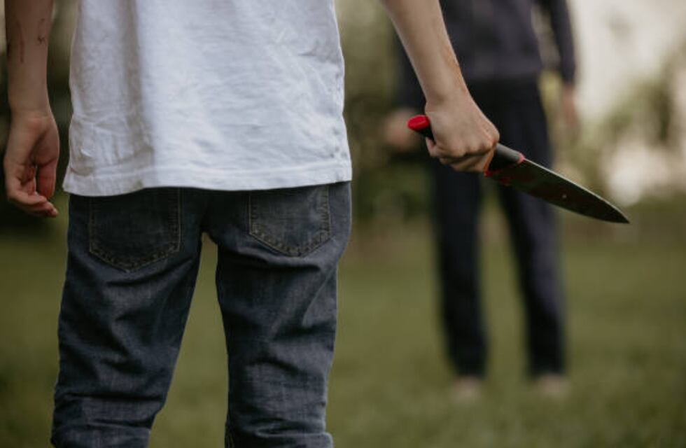 Violento episodio familiar: un adolescente hirió gravemente a su padre para defender a su madre