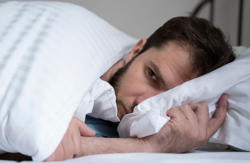 Cómo influye en la calidad de sueño realizar actividad física antes de dormir, según los expertos