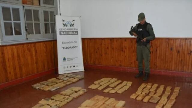 Colonia Delicia: secuestran contrabando de marihuana.