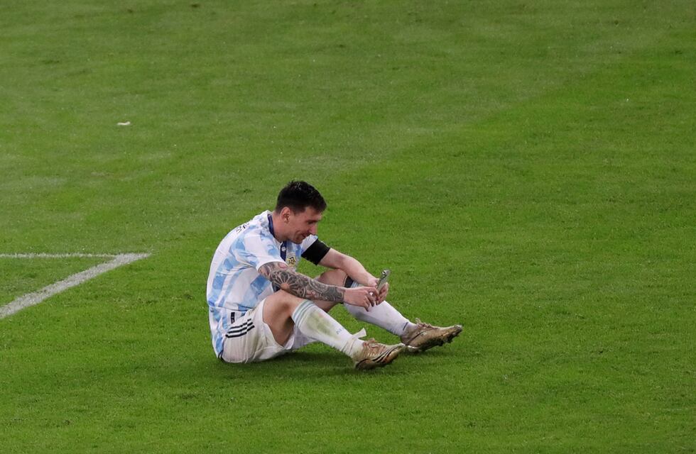 Lionel Messi le envió un mensaje al Pollo Vignolo: “cayendo de a poco” y planeando sus vacaciones