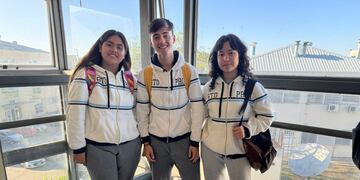 Valentina Cabrera,  Josefina Nicola y Milton Sam Sam y el profe Mariano Braulio Trasmontana PROA Arroyito