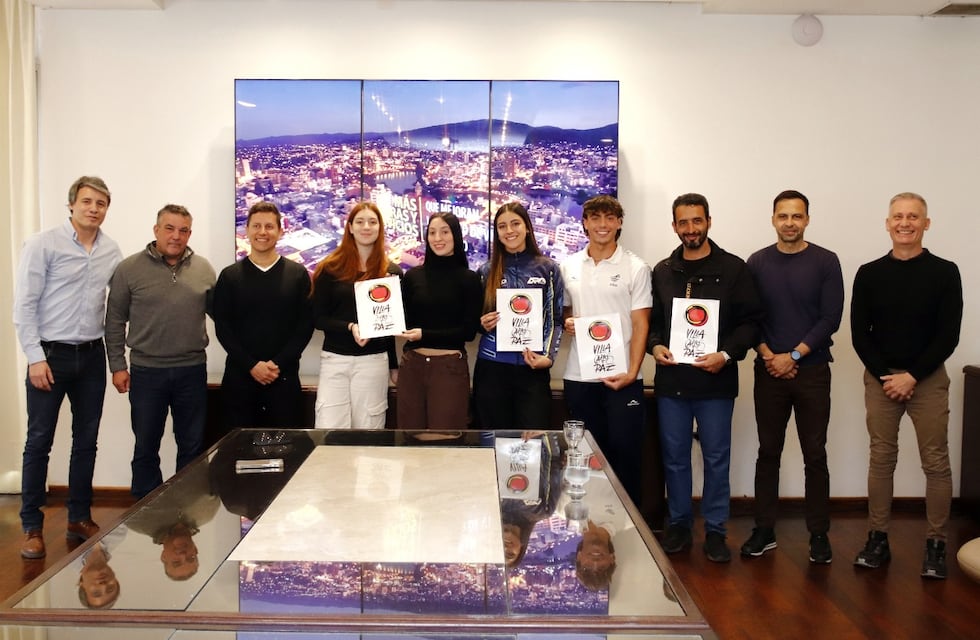 La Municipalidad de Villa Carlos Paz entregó estímulos económicos a deportistas destacados de la ciudad