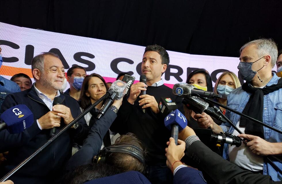 Festejos en el bunker de Luis Juez y Rodrigo De Loredo: “Córdoba volvió a rechazar un modelo que no respeta la cultura de trabajo”