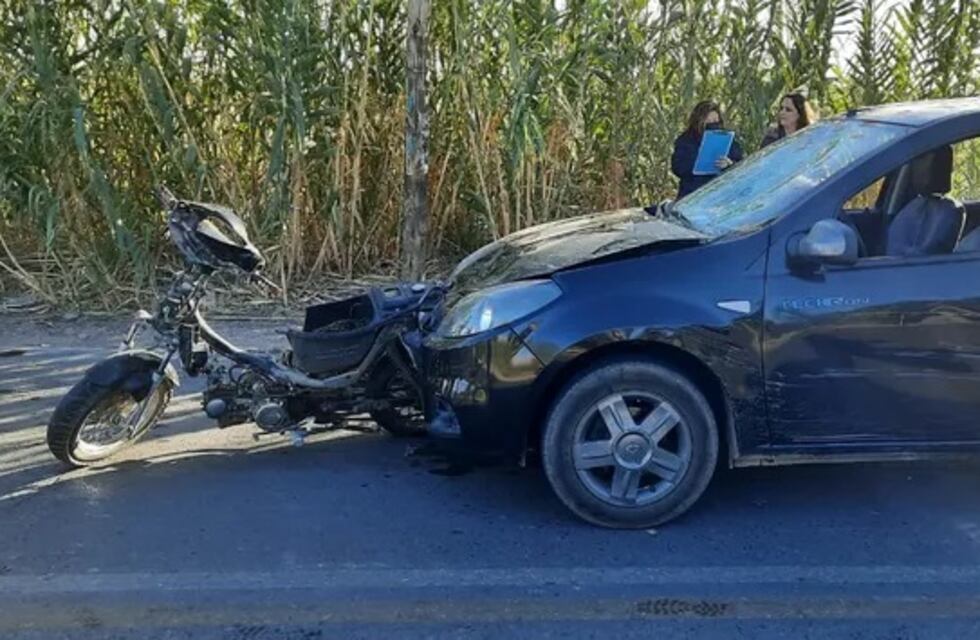 Caminaba junto a su moto al costado de la ruta y lo mató un conductor ebrio
