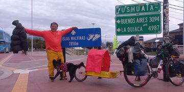 Con 57 años Jorge Gómez recorrió el país en bicicleta y en 2022 llegó a Ushuaia.